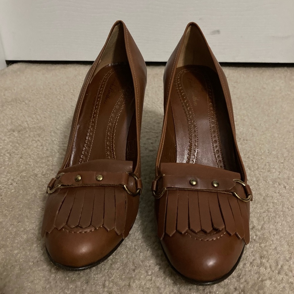 Brooks Brothers - Picture 4 of 8